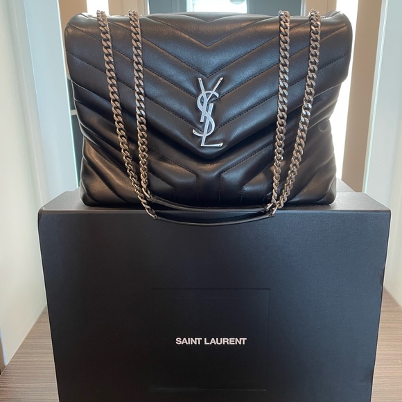 YSL Medium Shoulder Bag - Picture 5 of 5